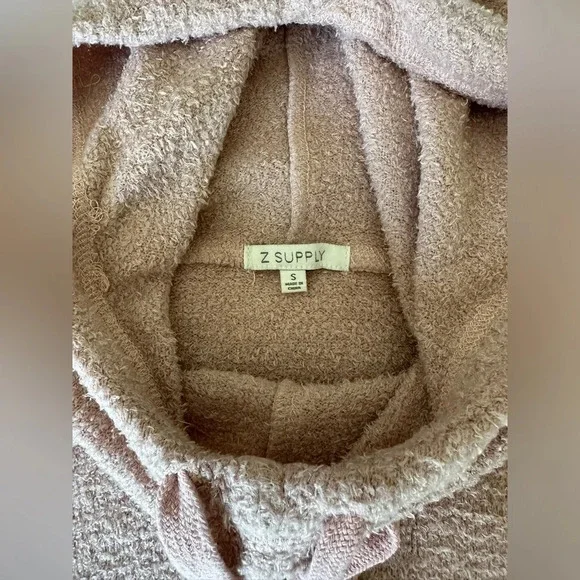 Z Supply Kacey Feather Hoodie in Mauve - Picture 8 of 9